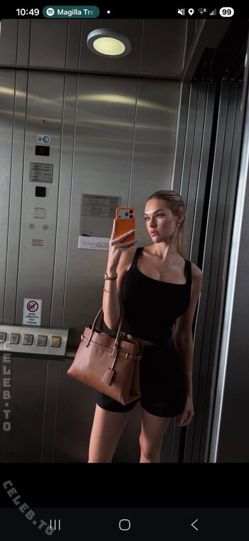 Full leaked Laraa private onlyfans photo