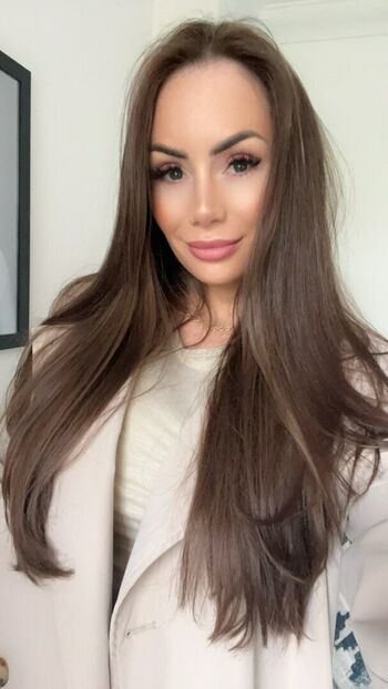 Full leaked Laura hollyman page private onlyfans photo