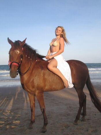 Full leaked Laura schadeck private onlyfans photo