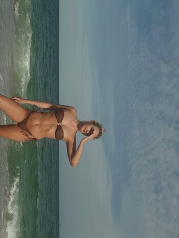 Full leaked Laura schadeck private onlyfans photo