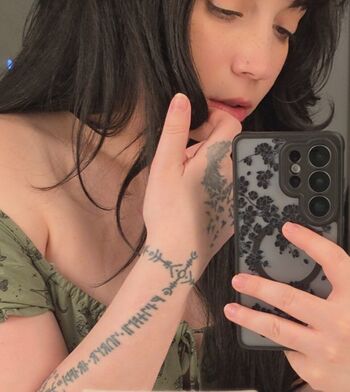 Layna Lazar