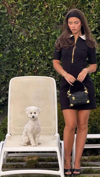 Full leaked Leah halton page private onlyfans photo