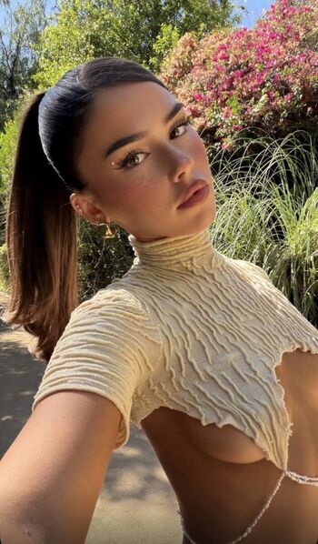 Full leaked Leah halton private onlyfans photo