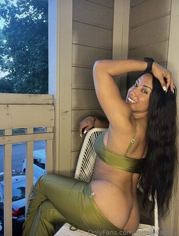 Full leaked Leila grey page private onlyfans photo