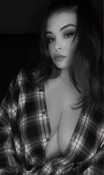 Full leaked Leilani angel private onlyfans photo