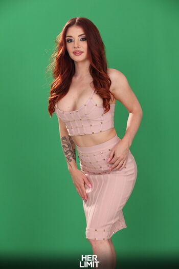 Full leaked Lelya mult private onlyfans photo