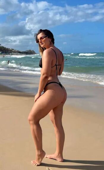 Full leaked Leticialopes page private onlyfans photo