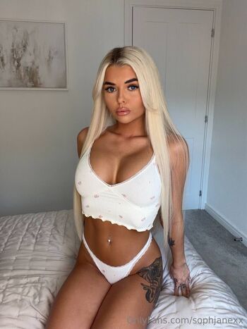 Full leaked Lexiehulll private onlyfans photo