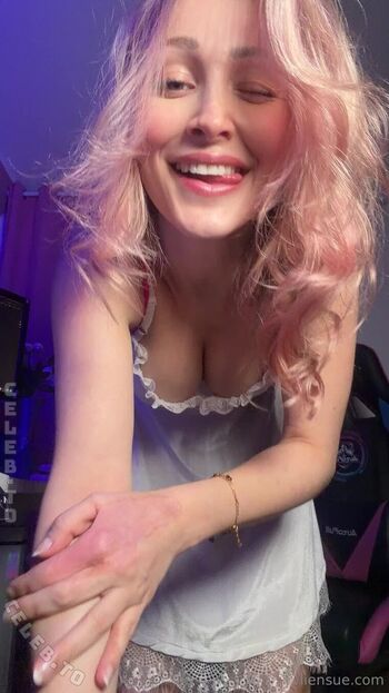 Full leaked Liensue private onlyfans photo
