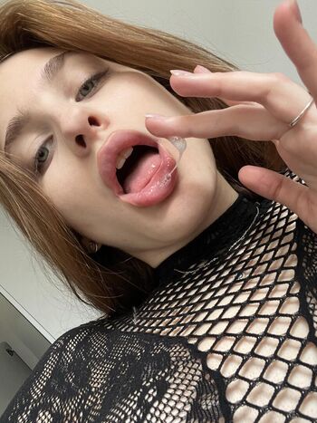 Full leaked Lilycuteee private onlyfans photo