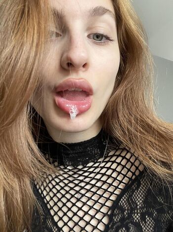 Full leaked Lilycuteee private onlyfans photo
