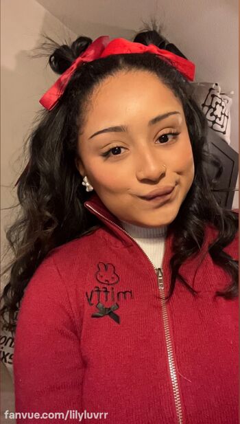 Full leaked Lilyluvrr private onlyfans photo