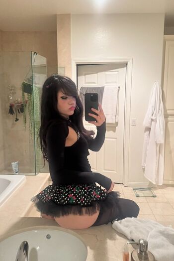 Full leaked Linaboobie private onlyfans photo