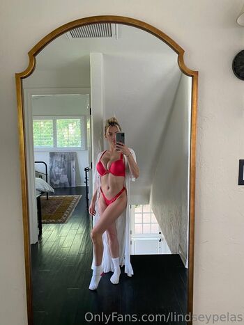 Full leaked Lindsey pelas private onlyfans photo