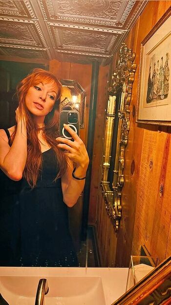 Full leaked Lisa foiles private onlyfans photo