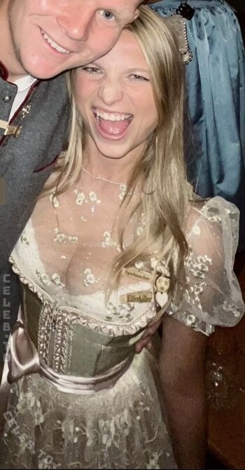 Full leaked Lisa kppers private onlyfans photo