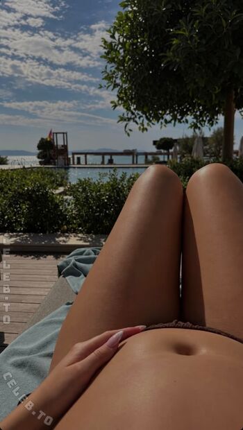 Full leaked Lisa srmst private onlyfans photo