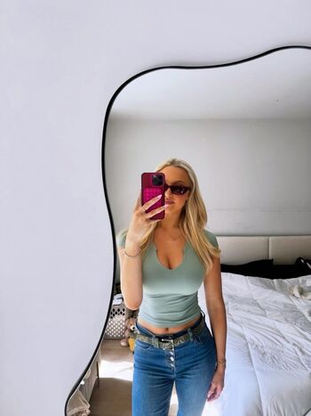 Full leaked Liv johnson private onlyfans photo