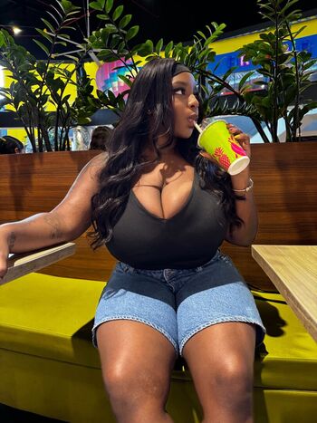 Full leaked Liz melons private onlyfans photo