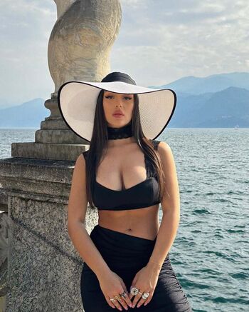 Full leaked Liza koni page private onlyfans photo