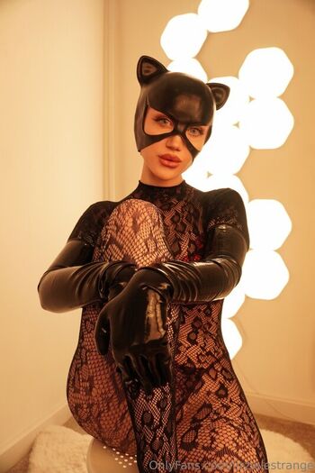 Full leaked Lizzie le strange private onlyfans photo