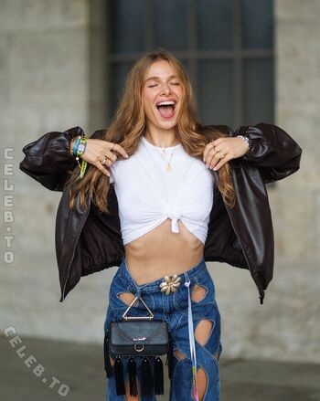 Full leaked Lola weippert private onlyfans photo
