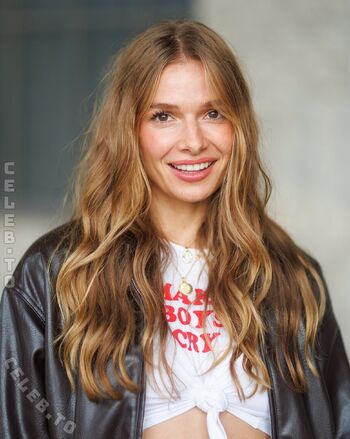 Full leaked Lola weippert private onlyfans photo