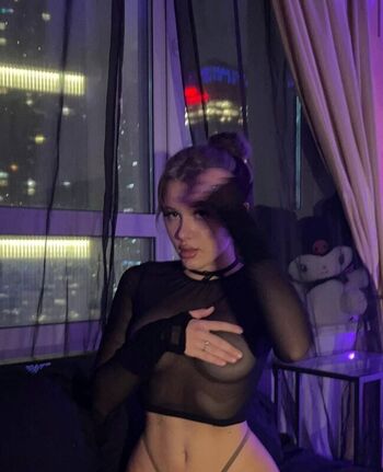 Full leaked Lpshkaa private onlyfans photo