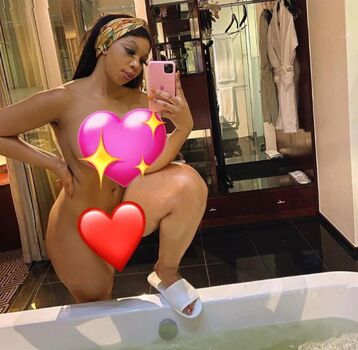 Full leaked Lulu menziwa private onlyfans photo