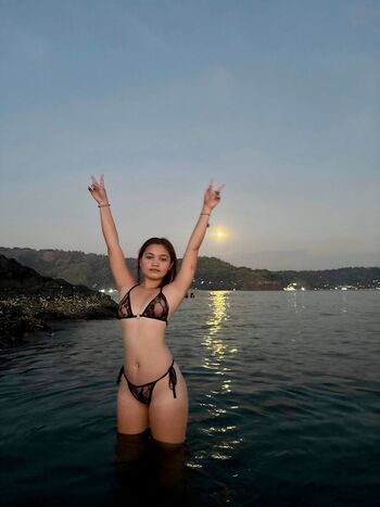 Full leaked Luvx eysie private onlyfans photo