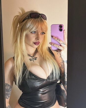 Full leaked Lydiafawn private onlyfans photo