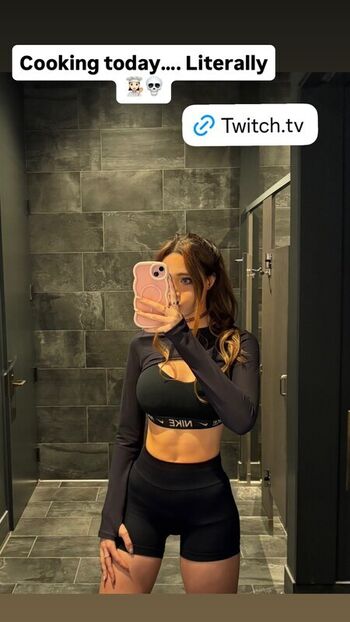 Full leaked Lydiaviolet private onlyfans photo