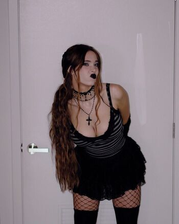 Full leaked Lydiaviolet private onlyfans photo