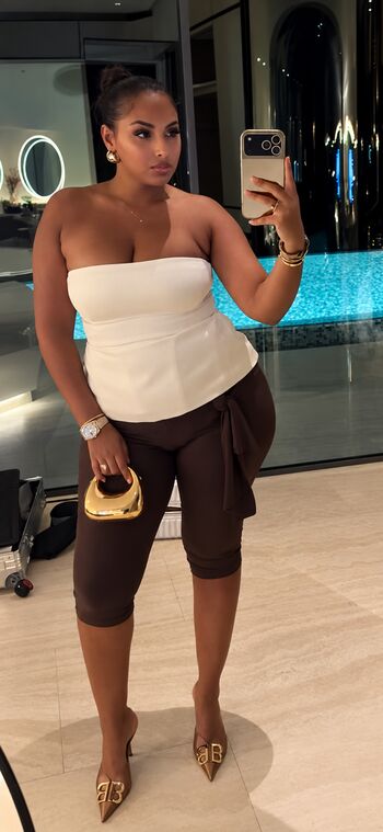 Full leaked Lynda sherazade private onlyfans photo