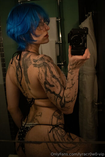 Full leaked Lyra crow  page private onlyfans photo