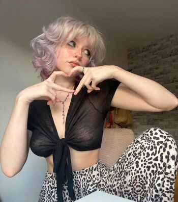 Full leaked M ae private onlyfans photo