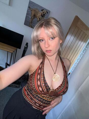 Full leaked M ae private onlyfans photo
