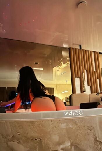 Full leaked Mlqa private onlyfans photo