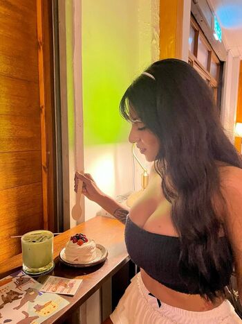 Full leaked Maalavigaxx private onlyfans photo