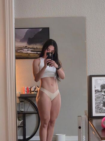 Full leaked Maeh fitt private onlyfans photo