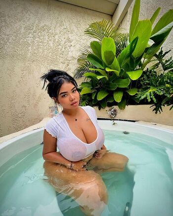 Full leaked Majo doll private onlyfans photo