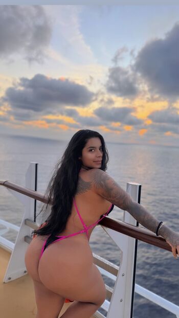 Full leaked Marianexotic private onlyfans photo