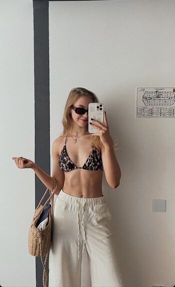 Full leaked Mary lvk private onlyfans photo