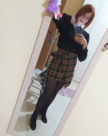 mary_mayfair_