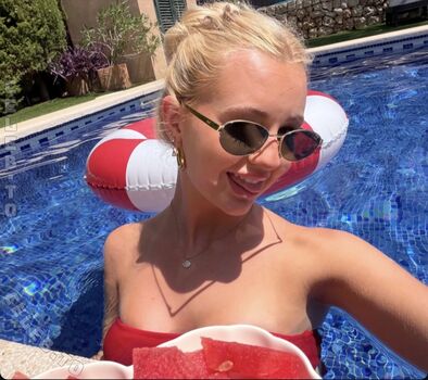 Full leaked Mavie noelle private onlyfans photo
