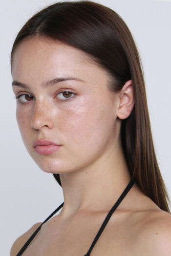 Mazzy Joya / mazzyjoya / petalspliff