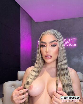 Full leaked Mc mirella private onlyfans photo