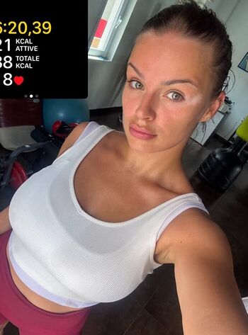 Full leaked Mercedes henger private onlyfans photo