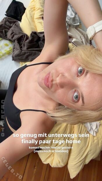 Full leaked Merleperle page private onlyfans photo