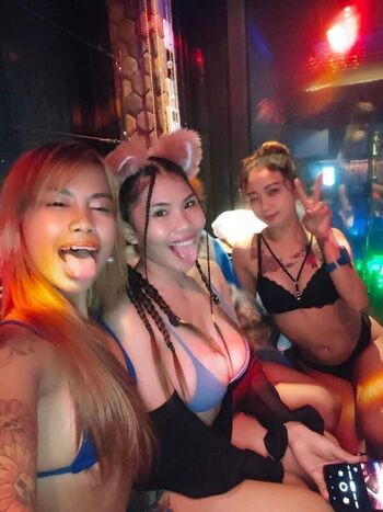 Full leaked Miaandmonami private onlyfans photo